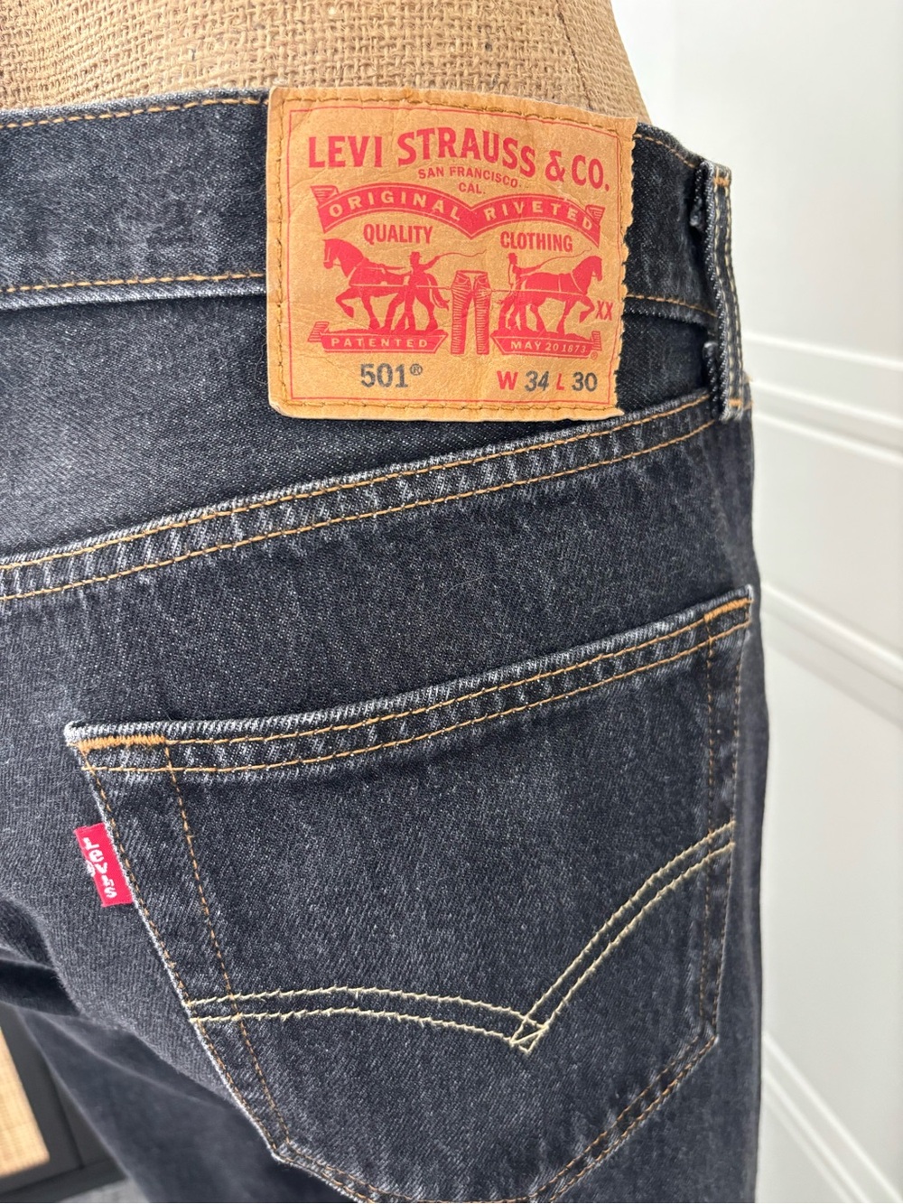 Levi's Men's Straight Jeans in Black Denim with Tan Patch